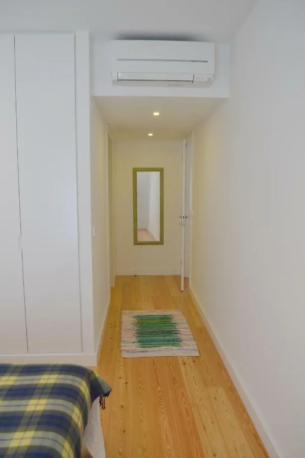 Tp Bombarda 5, Lisbon Deluxe Apartment 0*,